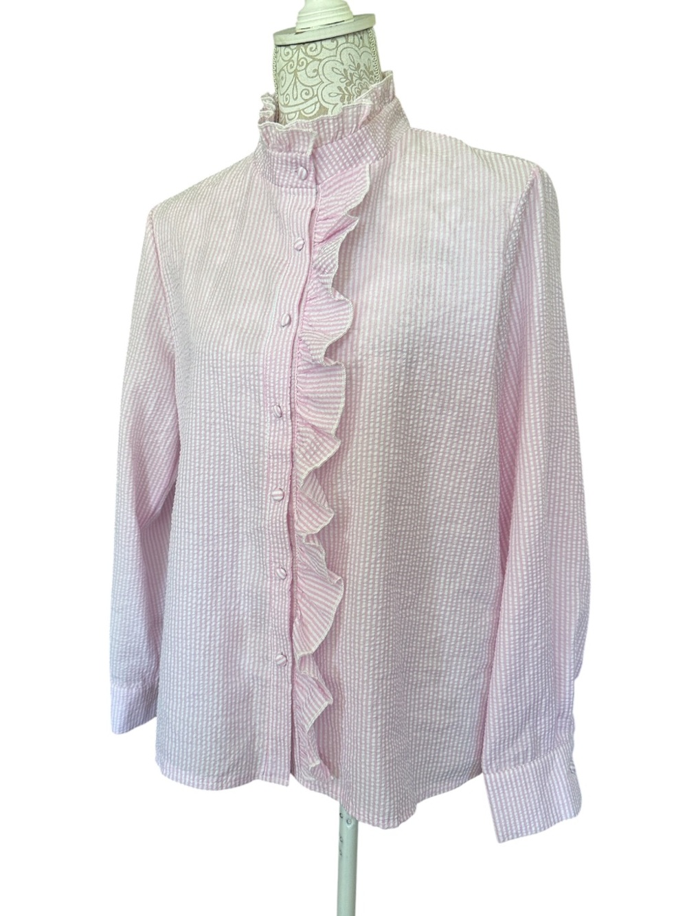 Retro style ruffle blouse